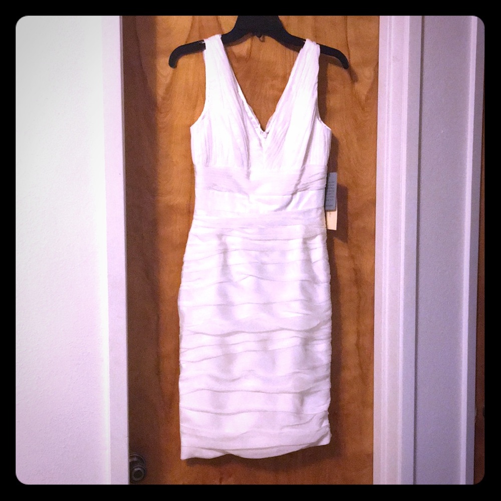 Monique Lhuillier dress